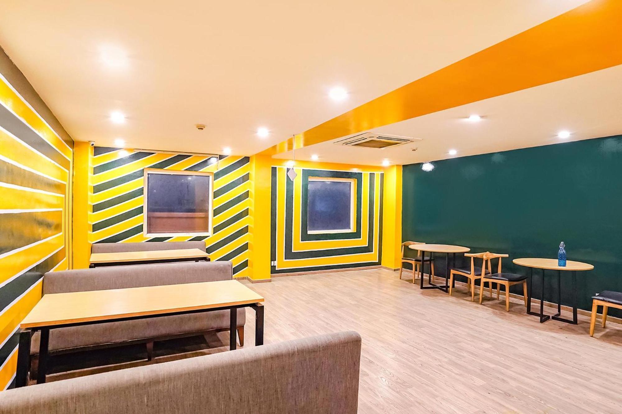 ホテル Oyo タウンハウス 333 セクター 121 ノイダ Indirapuram エクステリア 写真