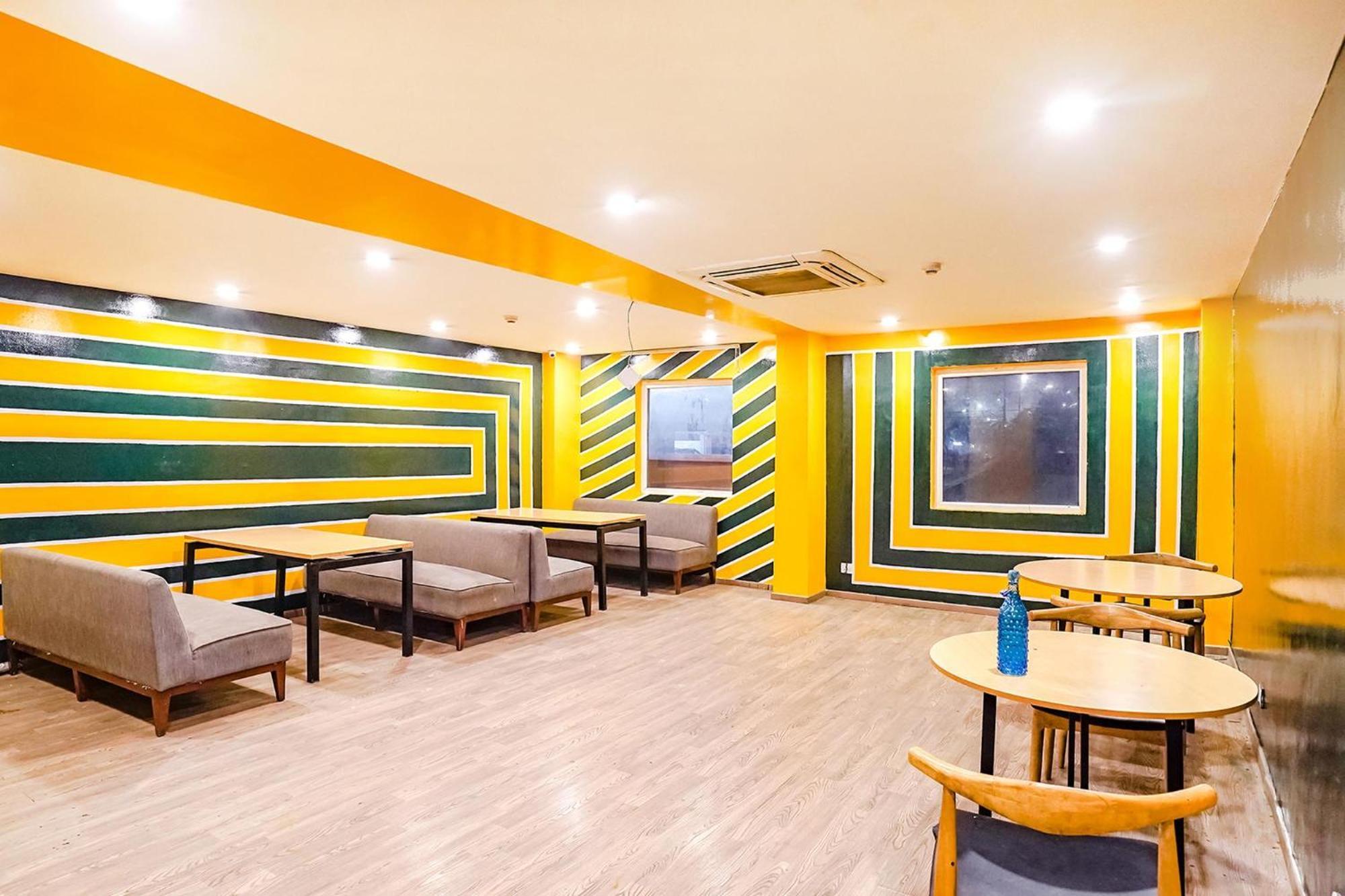 ホテル Oyo タウンハウス 333 セクター 121 ノイダ Indirapuram エクステリア 写真
